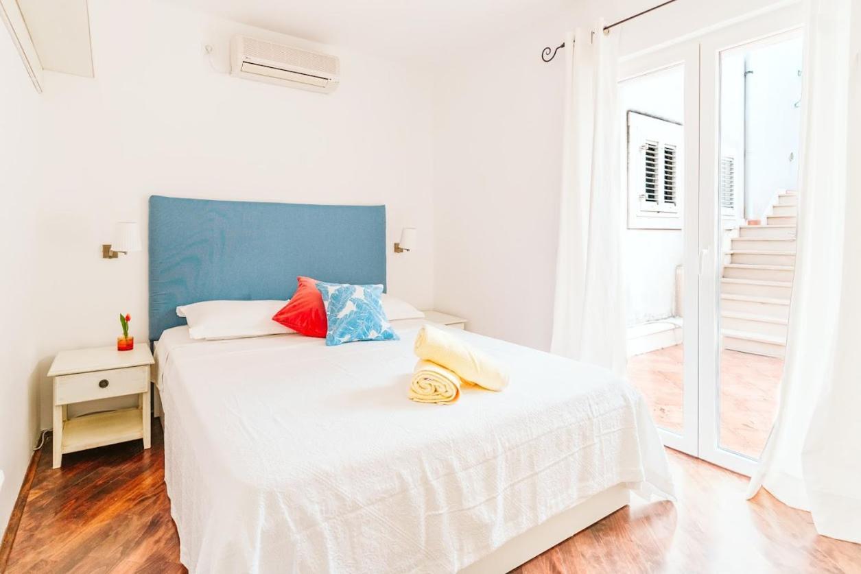 Sutivan Best Apartments Kültér fotó